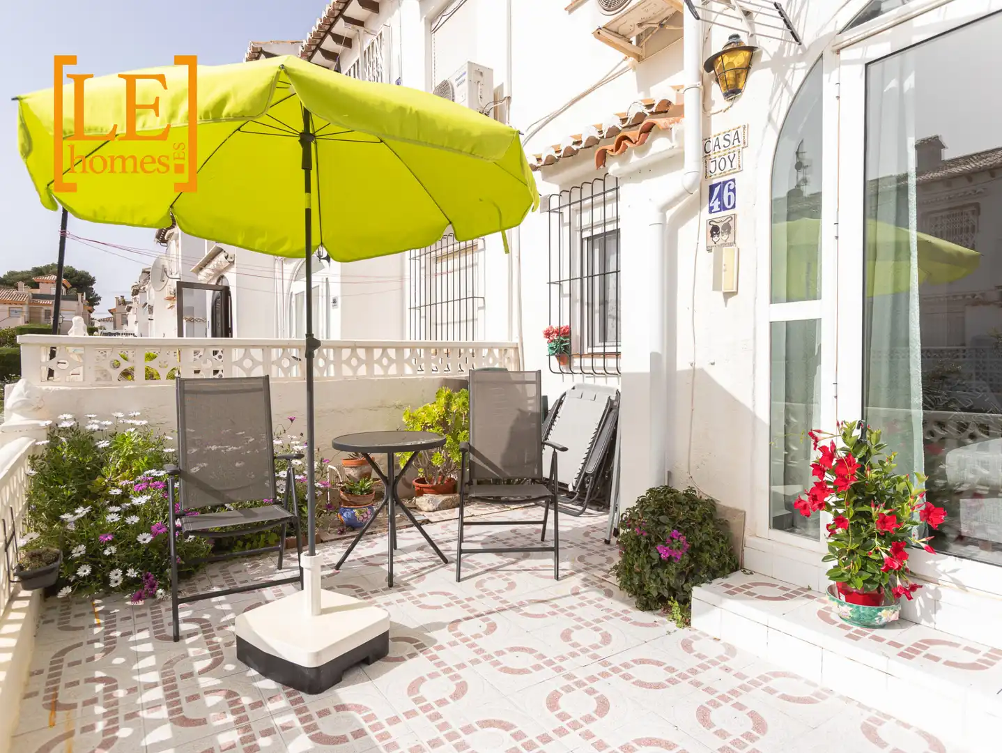 Terraza de Planta baja en venta en Torrevieja con Aire acondicionado, Amueblado y Horno