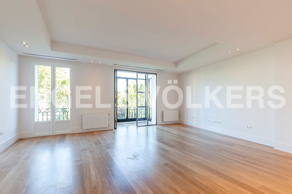 Living room of Apartment to rent in  Madrid Capital  with Air Conditioner, Heating and Parquet flooring