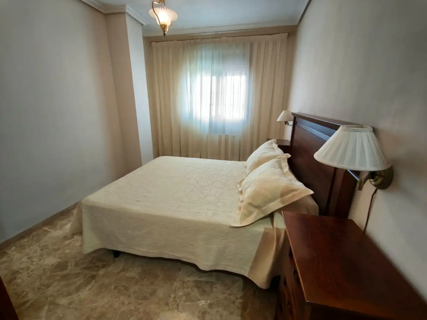 Schlafzimmer von Dachboden zur Miete in Feria