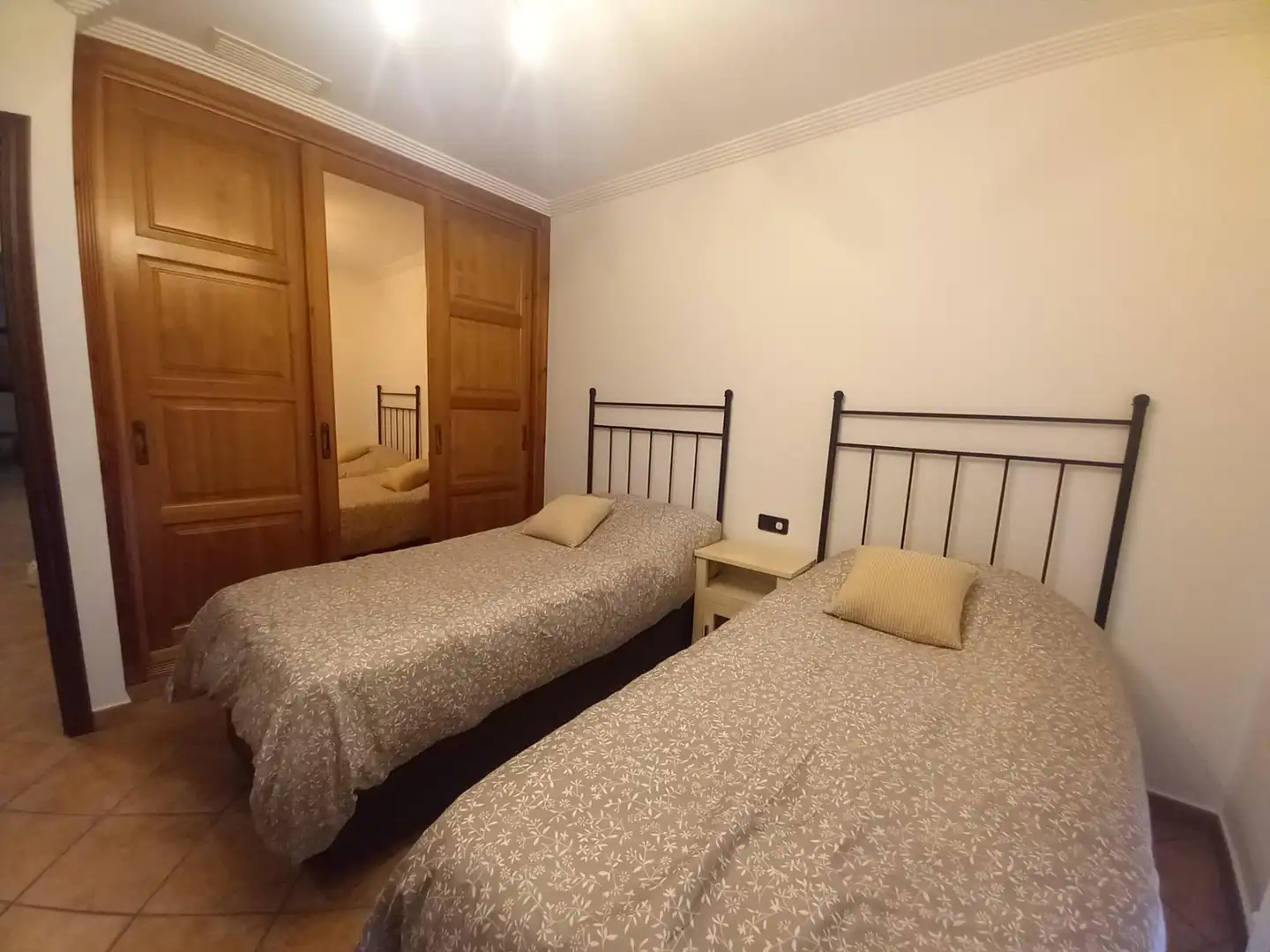 Dormitori de Casa o xalet en venda en Dos Hermanas amb Aire condicionat, Terrassa i Traster
