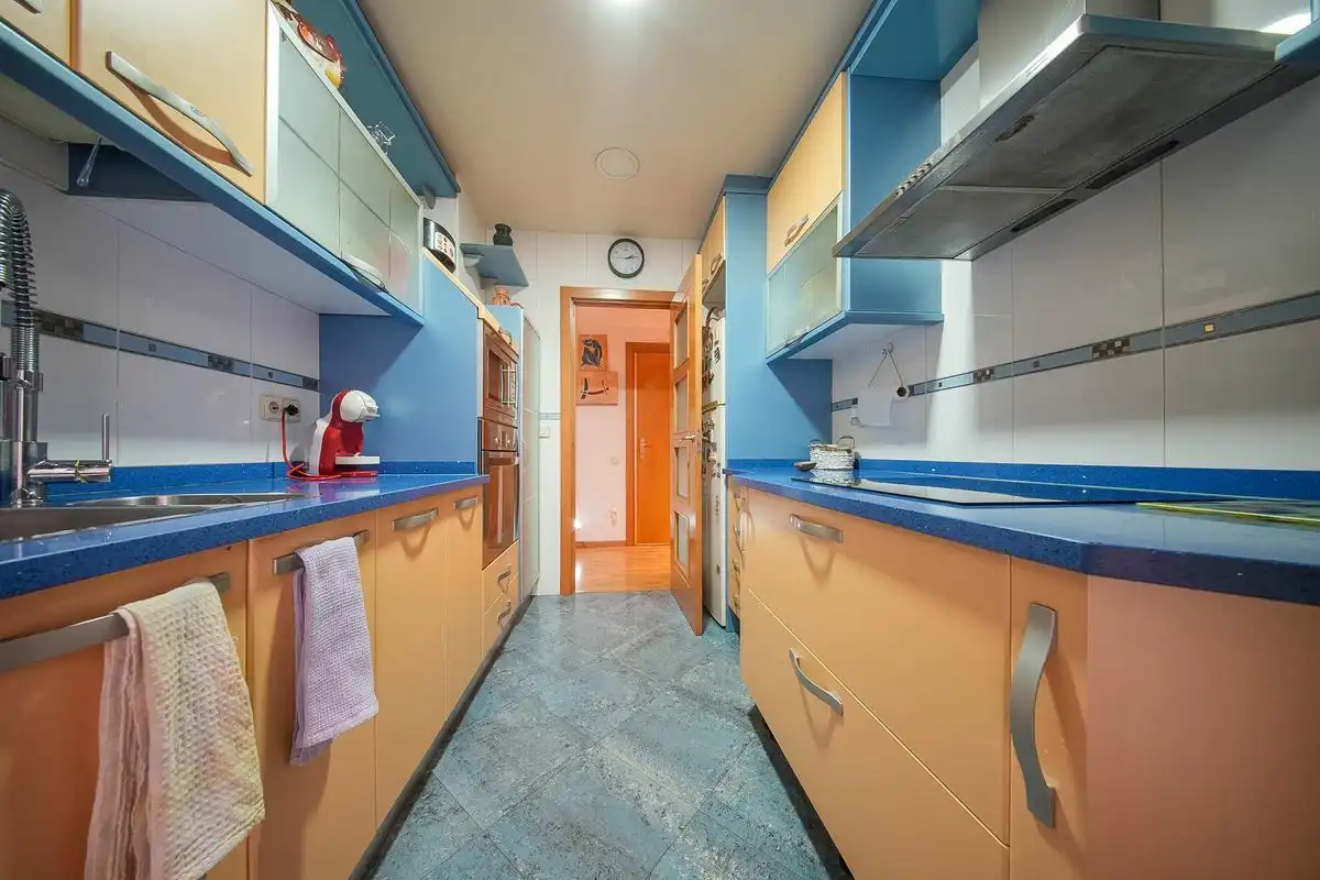 Cuina de Pis en venda en Madrid amb Calefacció i Traster