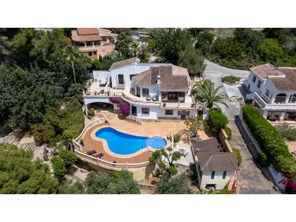 Vista exterior de Casa o xalet en venda en Jávea / Xàbia amb Aire condicionat, Calefacció i Balcó
