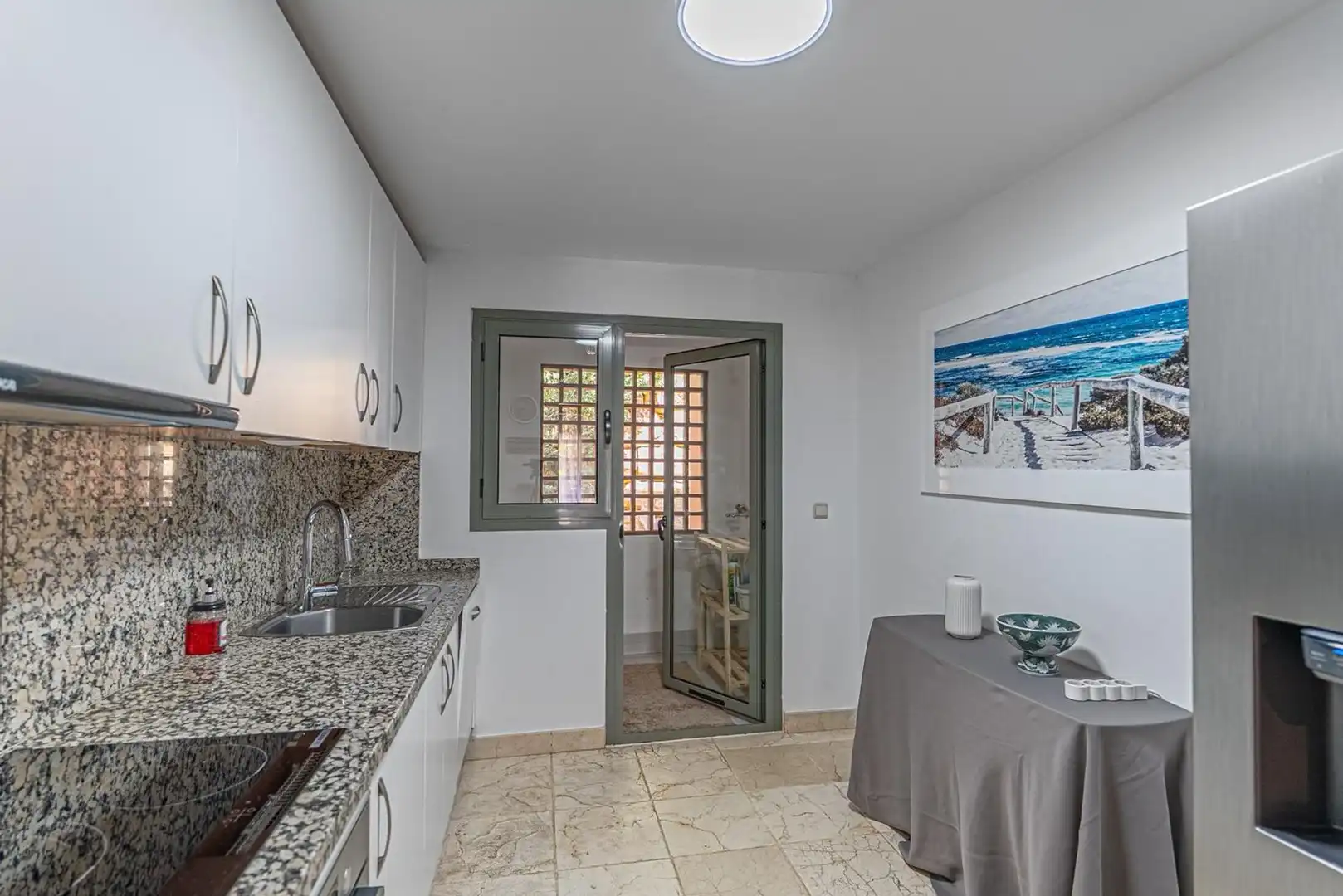 Kitchen of Apartments for sale in Benahavís  with Terrace and Furnished