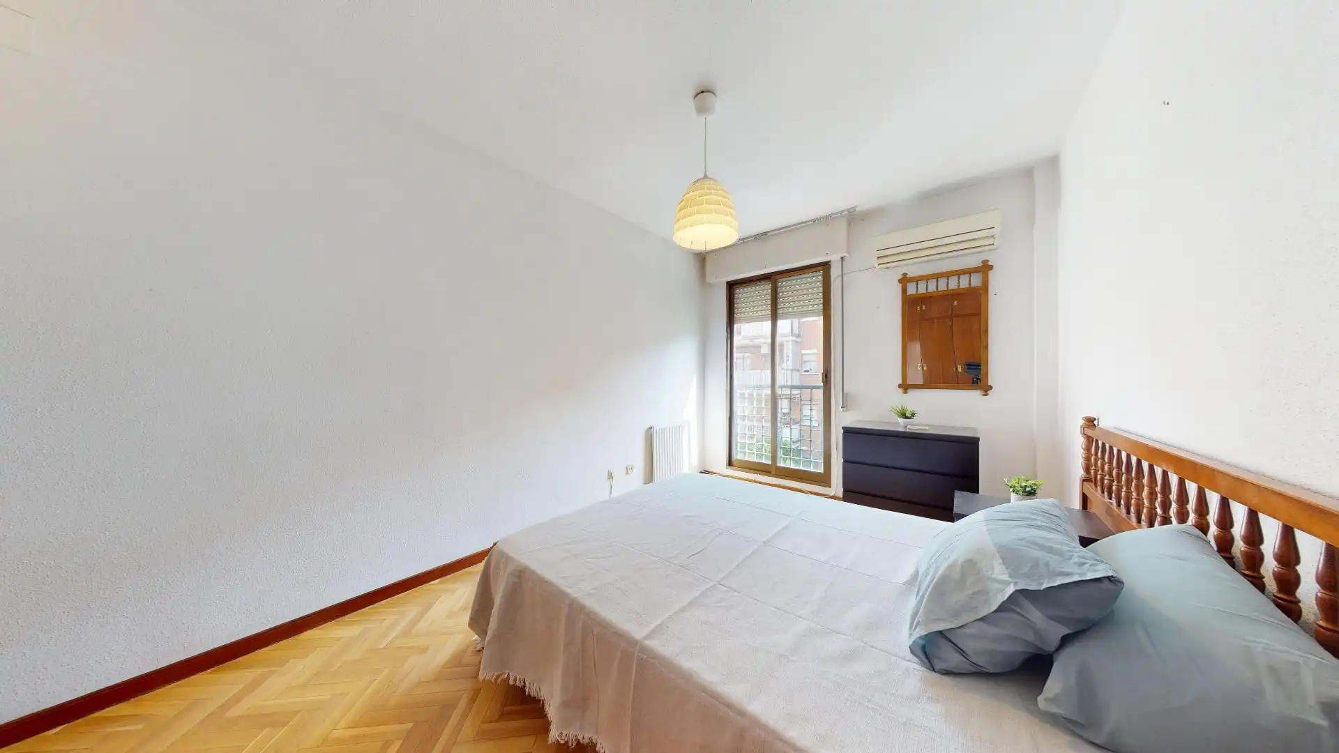 Habitación de Piso en venta en Madrid con Aire acondicionado y Calefacción