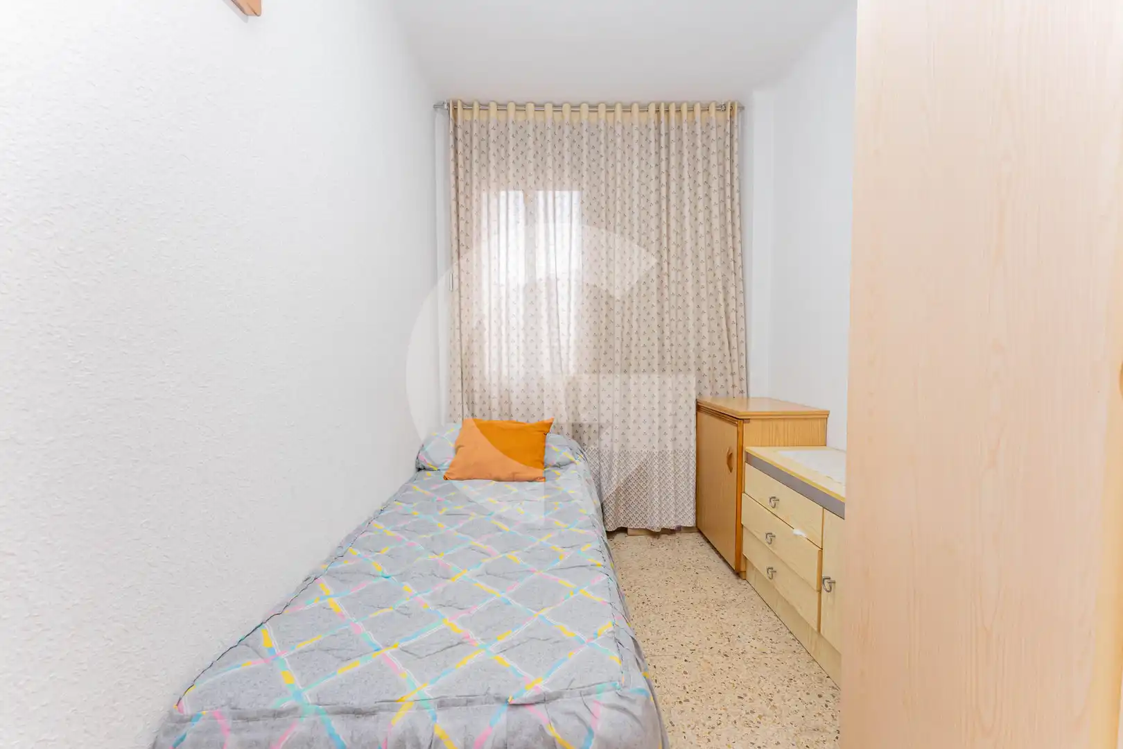 Flat for sale in CL EMPORDA, La Gavarra