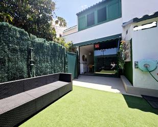 Jardí de Dúplex de lloguer en San Bartolomé de Tirajana amb Aire condicionat, Terrassa i Moblat