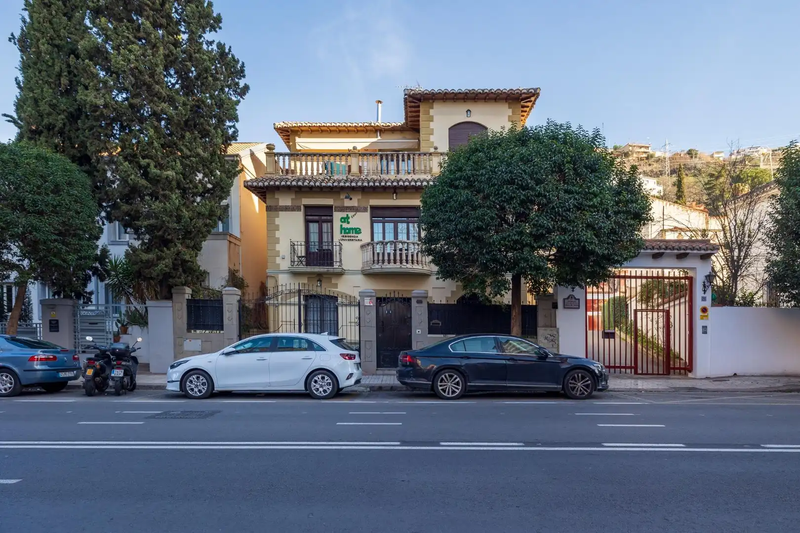 Villa con terrazza in vendita a Genil, imagen 3