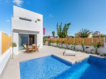 Villa con piscina in vendita a Calle Calle Maestro Joaquin Sanchez