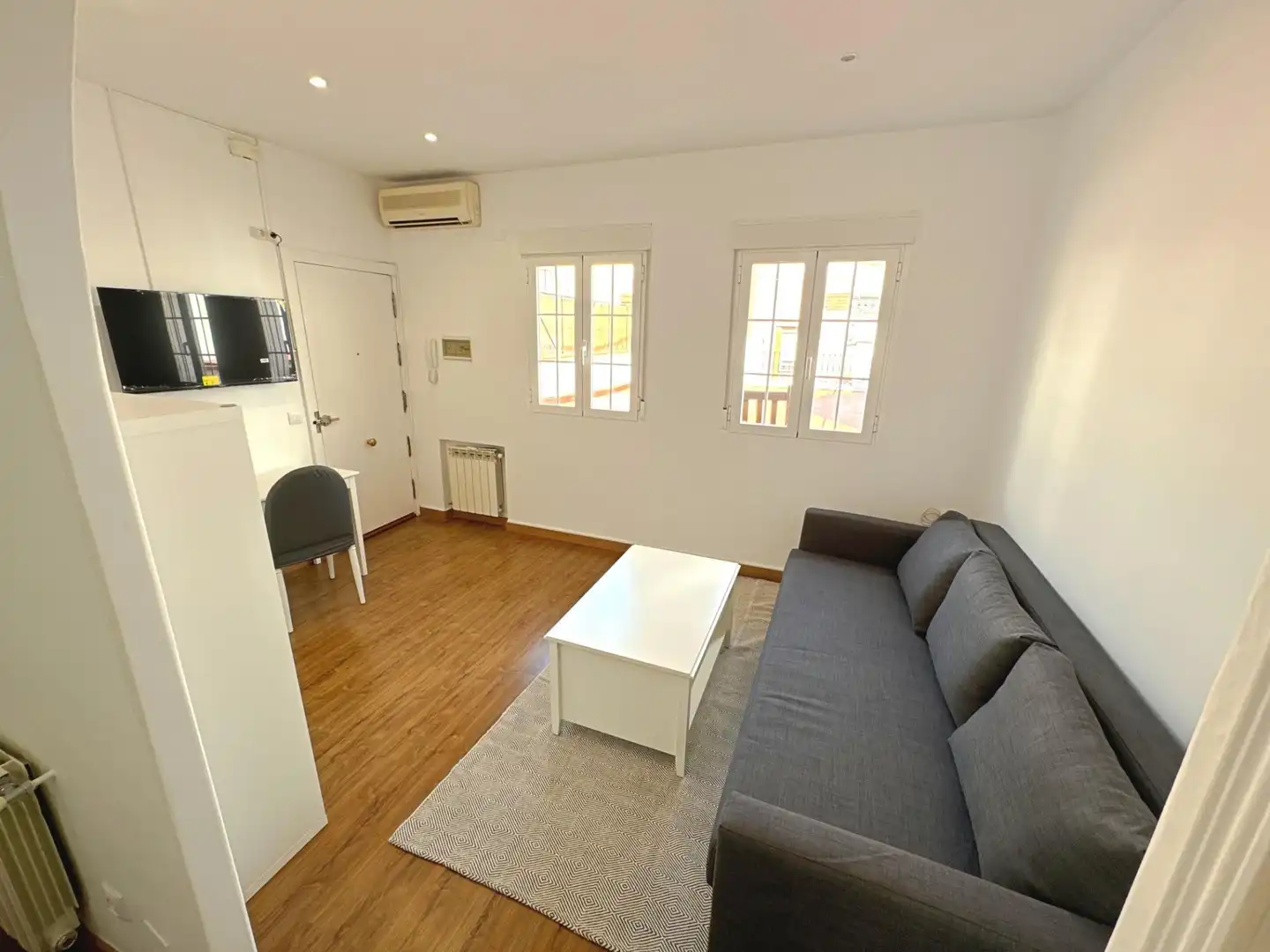 Sala de estar de Piso de alquiler en Madrid con Aire acondicionado, Calefacción y Terraza
