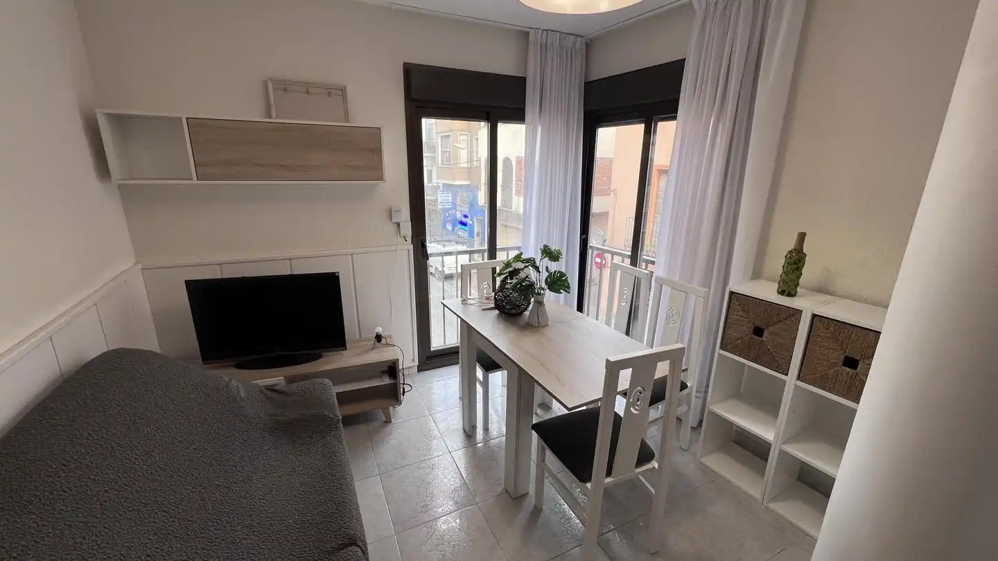 Vista exterior de Piso en venta en Benicarló con Aire acondicionado, Terraza y Trastero