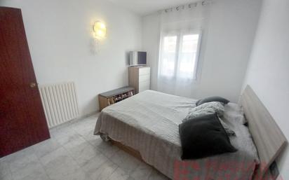 Bedroom of Flat for sale in Girona Capital