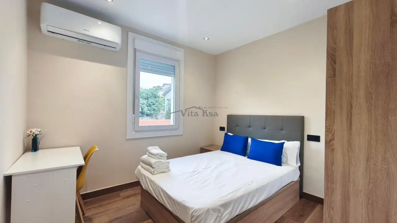 Habitación de Piso de alquiler en Ourense Capital  con Calefacción, Amueblado y Balcón