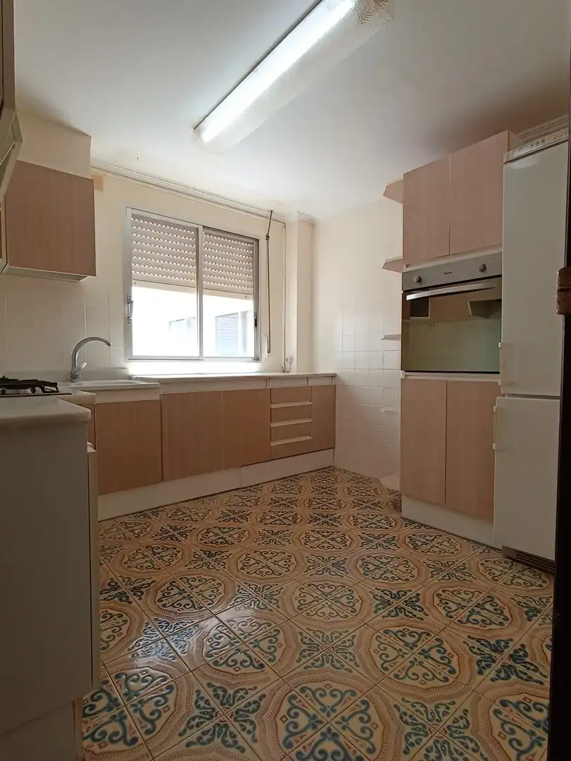 Kitchen of Flat for sale in Chiva  with Terrace