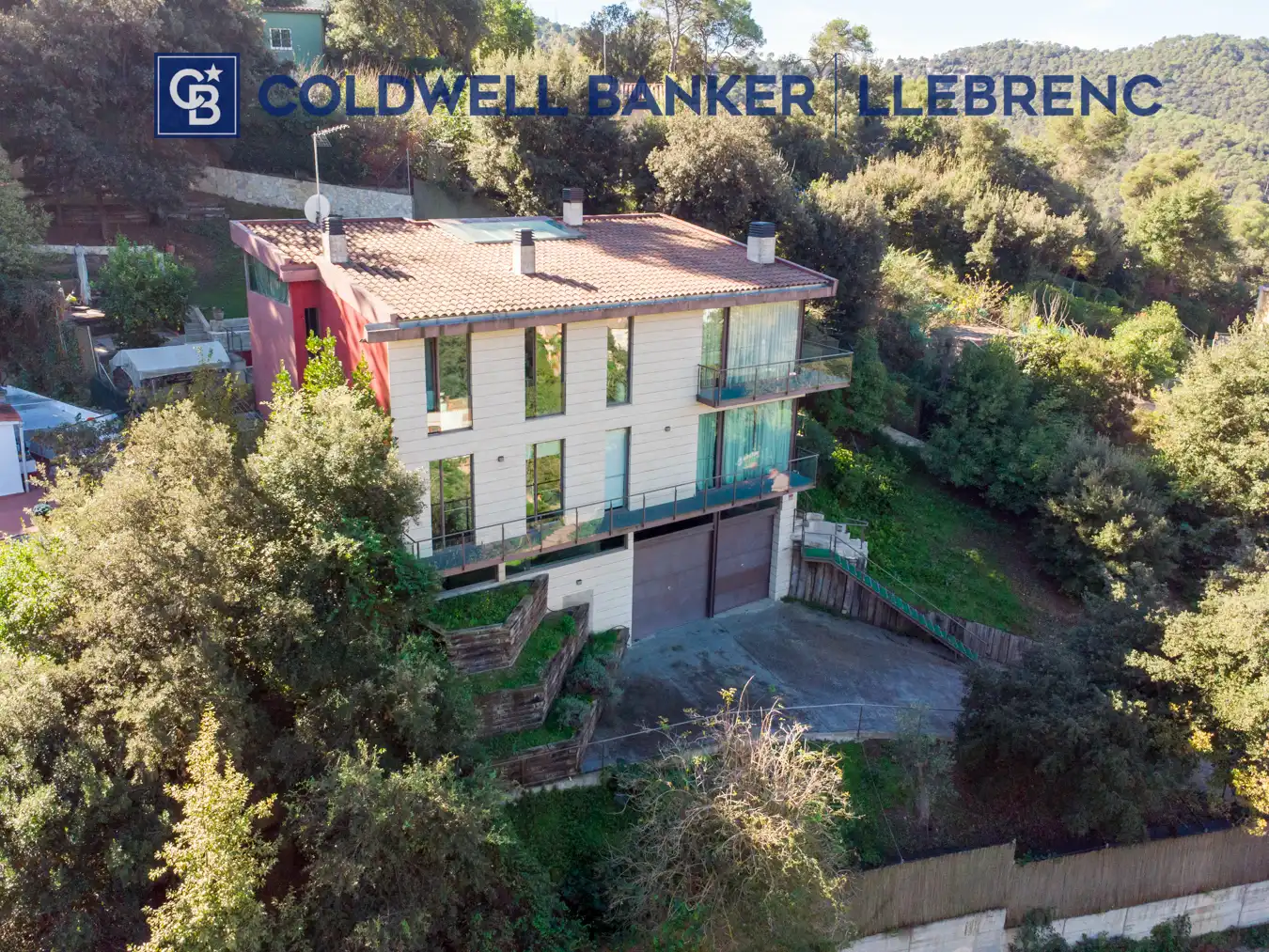 Exterior view of Houses for sale in  Barcelona Capital  with Heating, Private garden and Parquet flooring