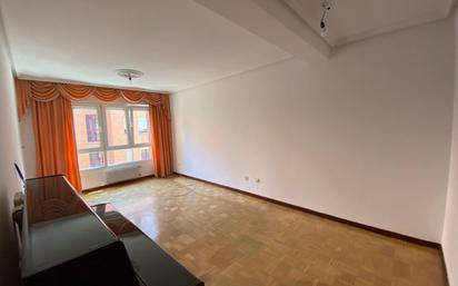 Living room of Flat for sale in Oviedo   with Heating and Storage room