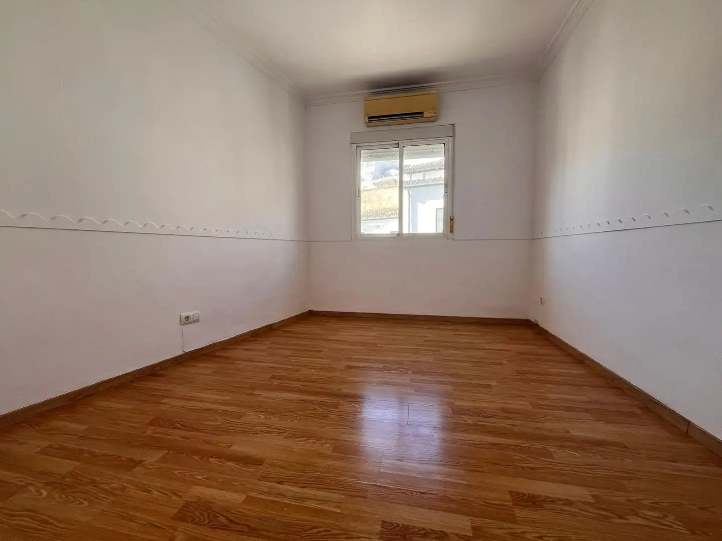 Bedroom of Flat for rent in Jerez de la Frontera  with Air Conditioner and Balcony