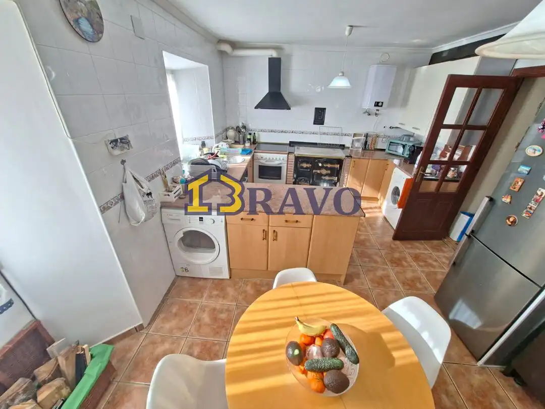 Cocina de Casa o chalet en venta en Valle de Tobalina con Calefacción y Amueblado