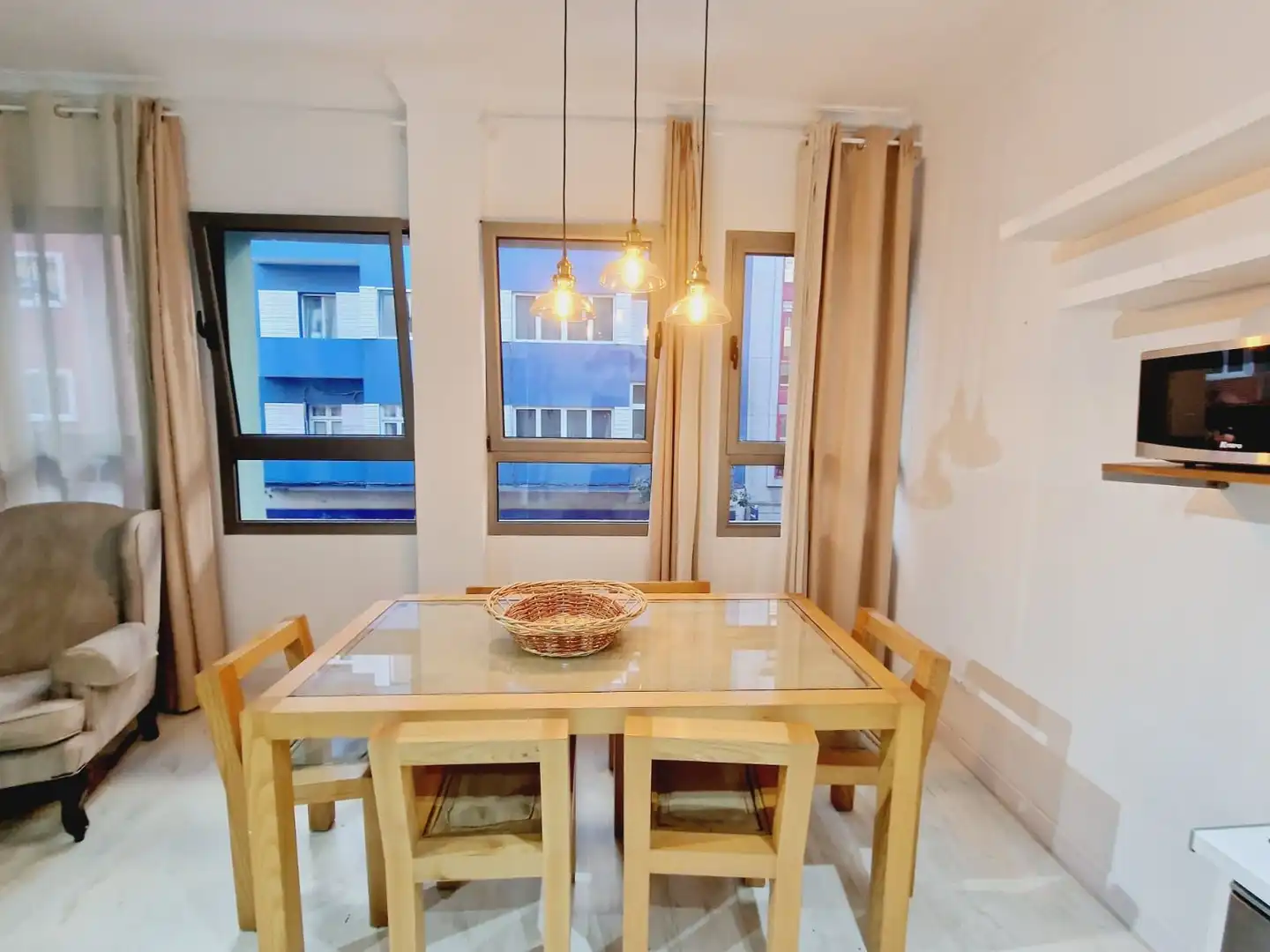 Menjador de Apartament de lloguer en Las Palmas de Gran Canaria amb Moblat