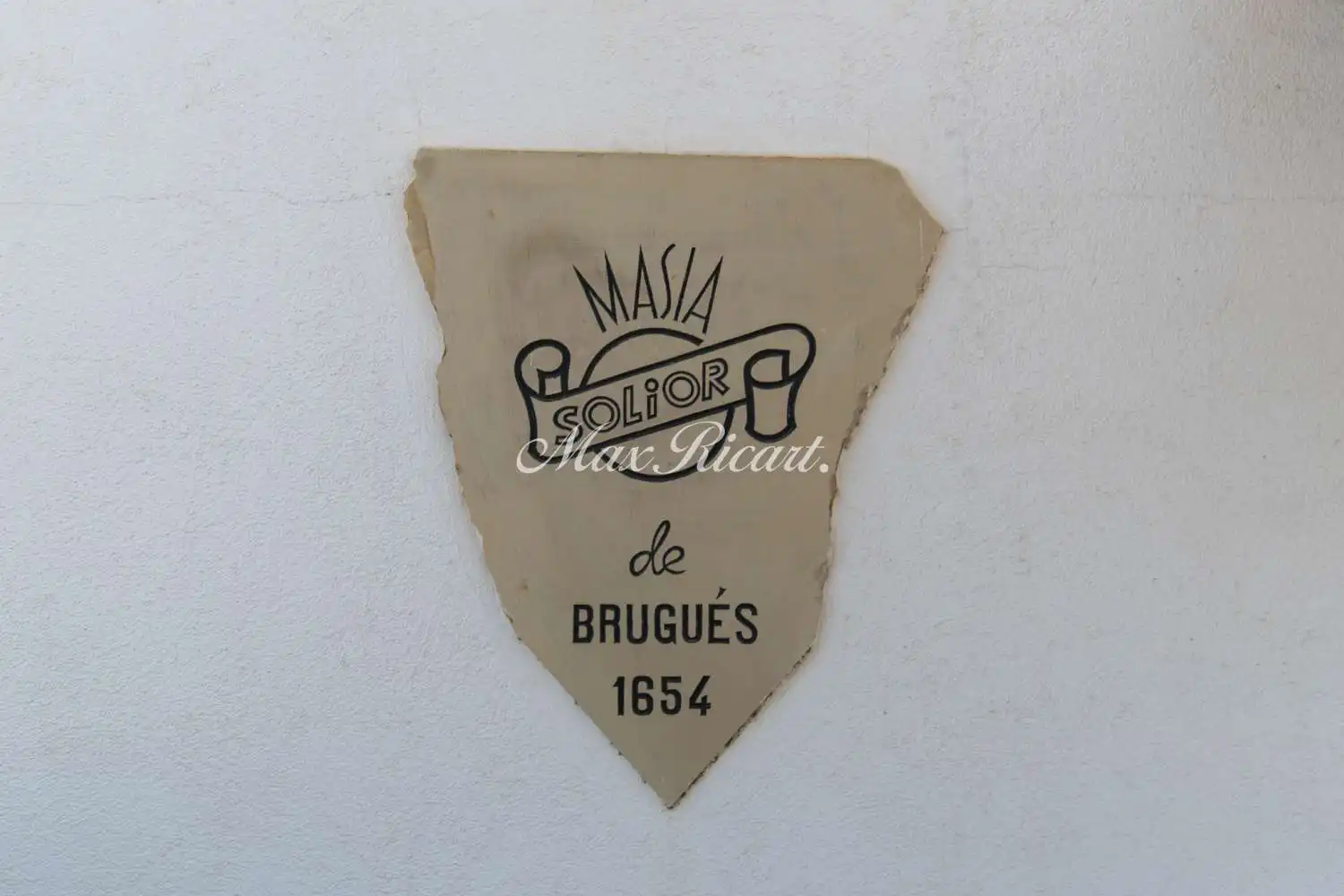 Gebäude zur Miete in Bruguers
