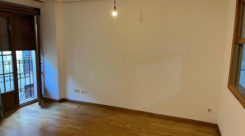 Foto 3 de Piso en venta en Calle Cardiles, Casco Antiguo, León Capital