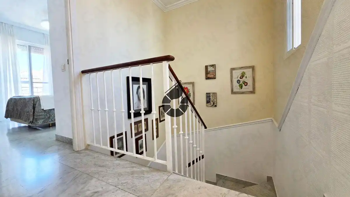 Casa adosada en venta en Castilleja de la Cuesta con Aire acondicionado y Balcón