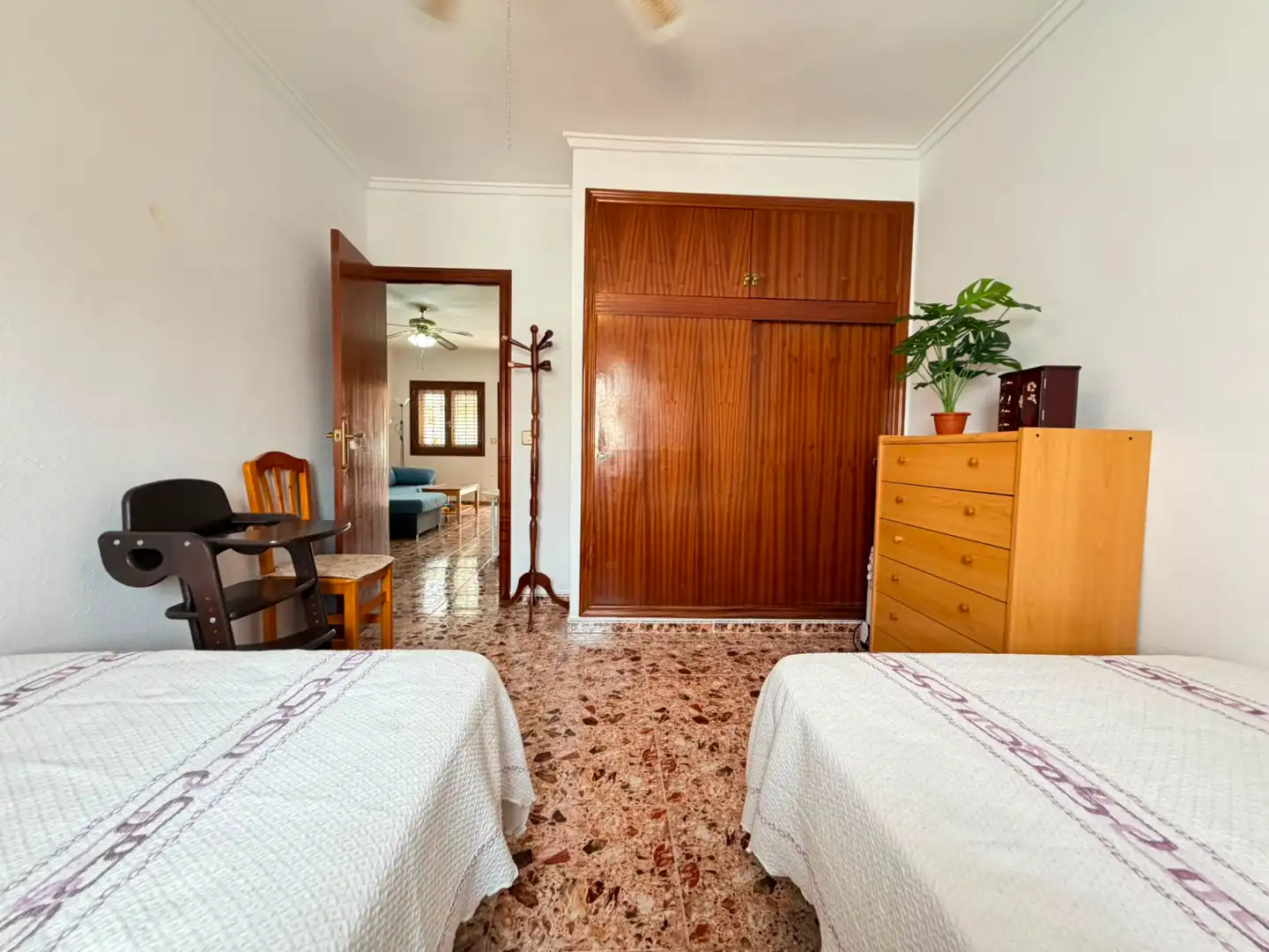Schlafzimmer von Einfamilien-Reihenhaus zum Verkauf in Los Alcázares mit Klimaanlage, Abstellraum und Möbliert