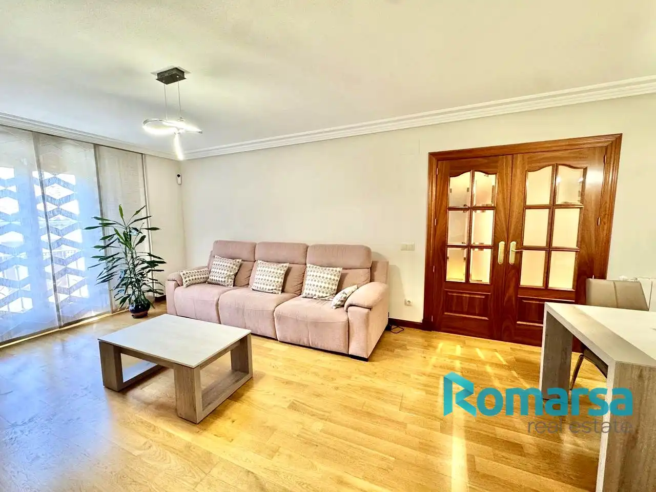 Living room of Flat for sale in Ávila  with Heating, Terrace and Furnished