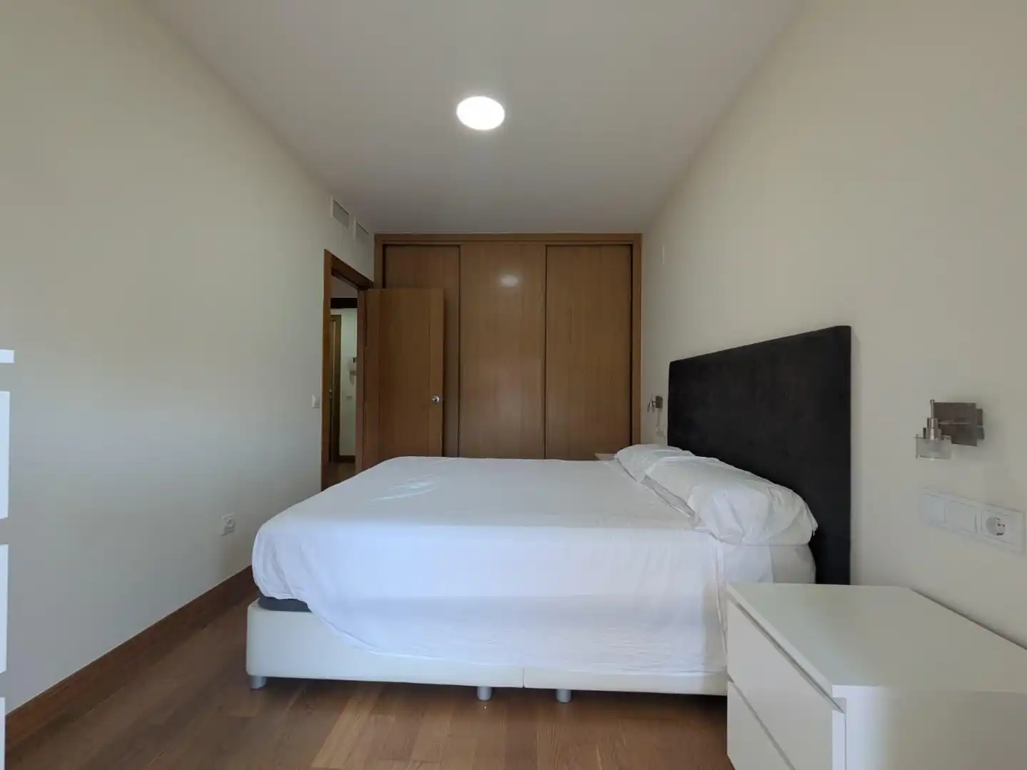 Bedroom of Flat for rent in Almería  with Air Conditioner and Furnished
