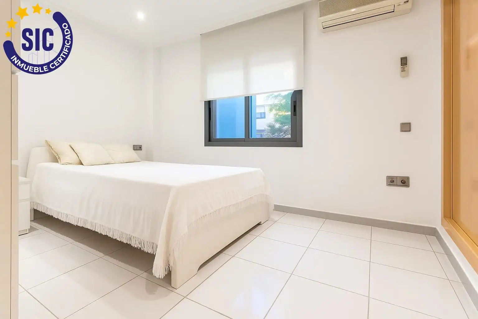 Bedroom of Houses for sale in Alaquàs  with Air Conditioner, Heating and Terrace