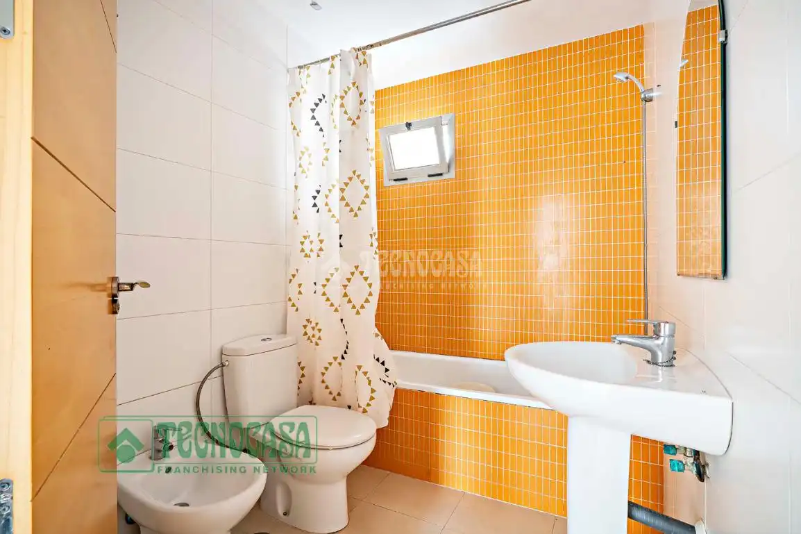 Baño de Piso en venta en El Ejido con Aire acondicionado