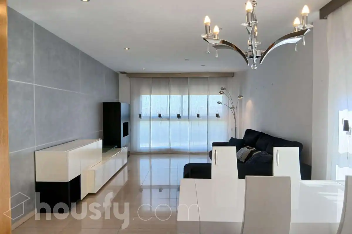 Living room of Flat for rent in L'Hospitalet de Llobregat  with Air Conditioner, Heating and Furnished