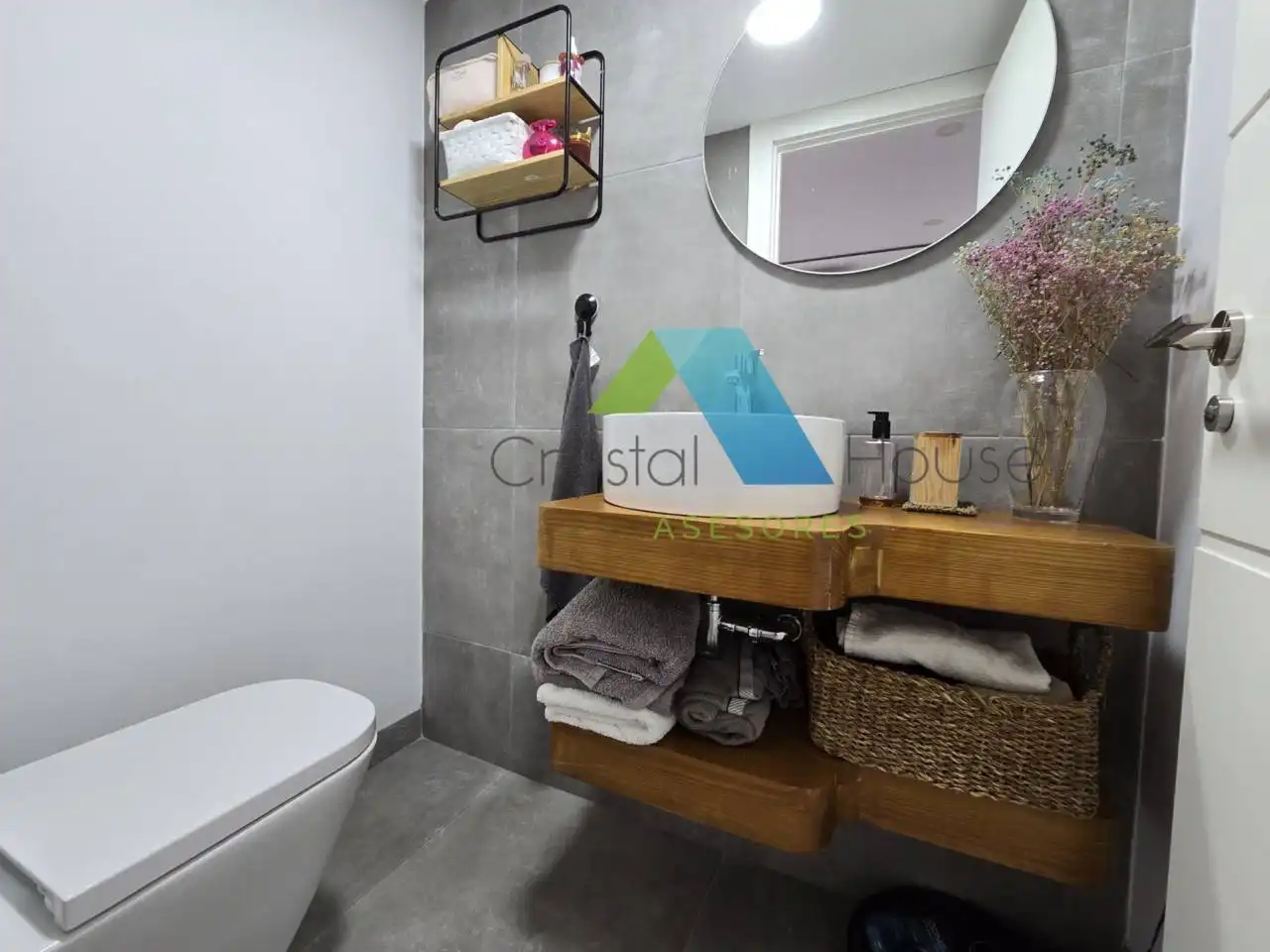 Baño de Piso de alquiler en Málaga con Aire acondicionado, Terraza y Trastero