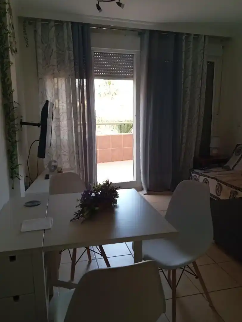 Esszimmer von Wohnungen zur Miete in Oliva mit Klimaanlage, Privatgarten und Möbliert