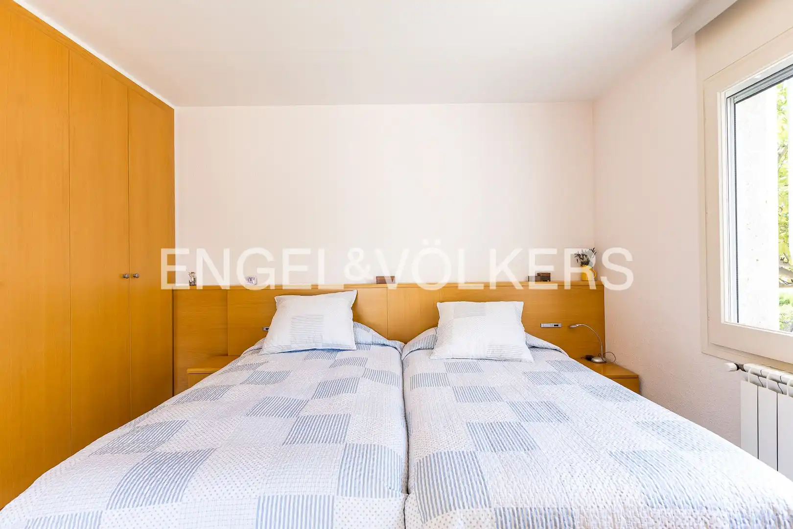 Bedroom of Houses for sale in Roda de Berà  with Air Conditioner, Heating and Private garden