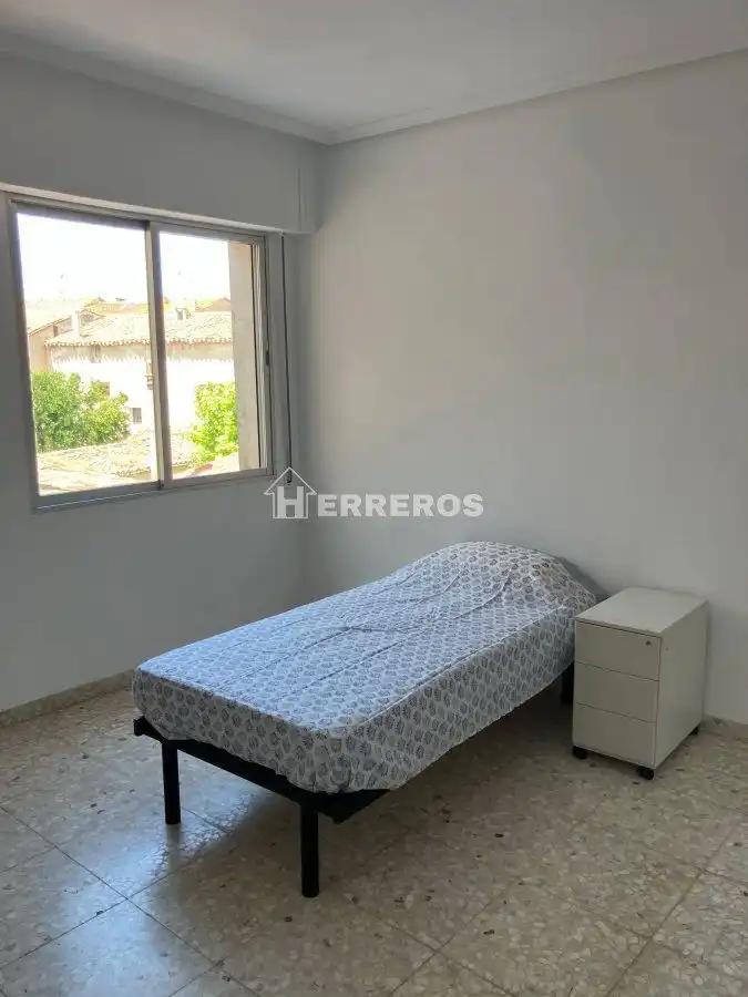 Habitación de Casa o chalet en venta en Galilea con Calefacción y Terraza