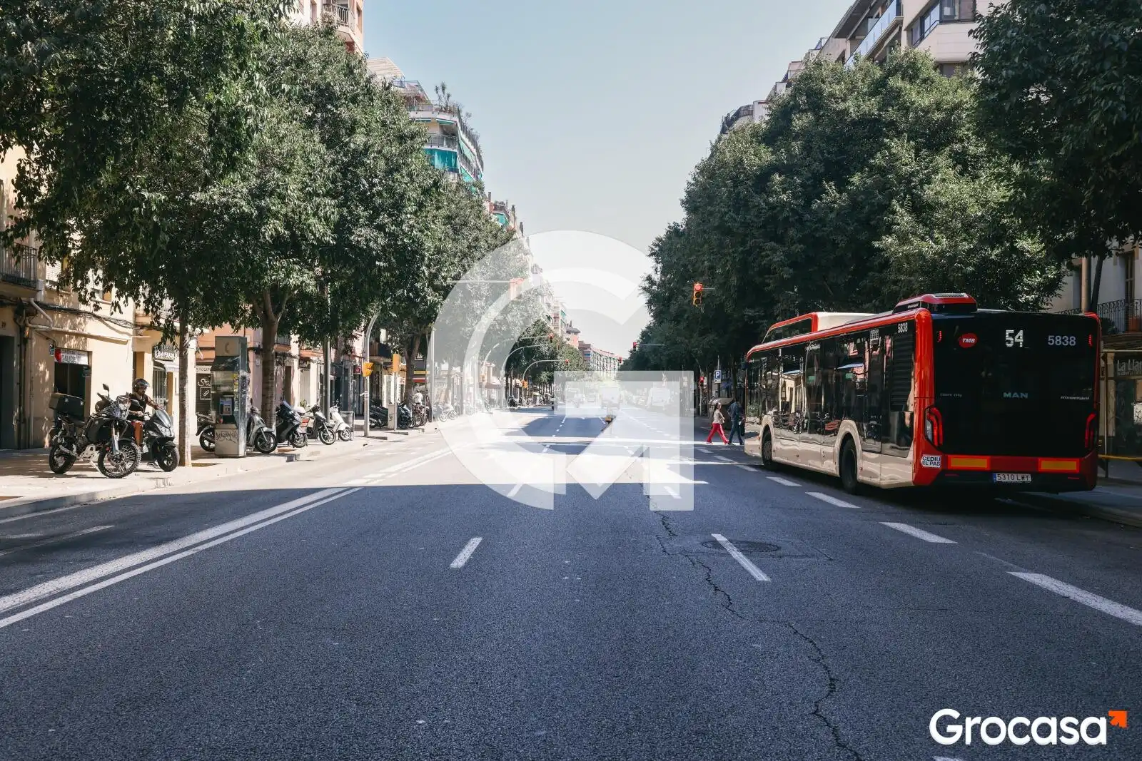 Vista exterior de Piso en venta en Barcelona con Calefacción, Amueblado y Horno