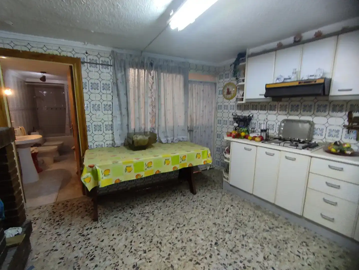 Cuina de Casa adosada en venda en Elda amb Traster i Moblat