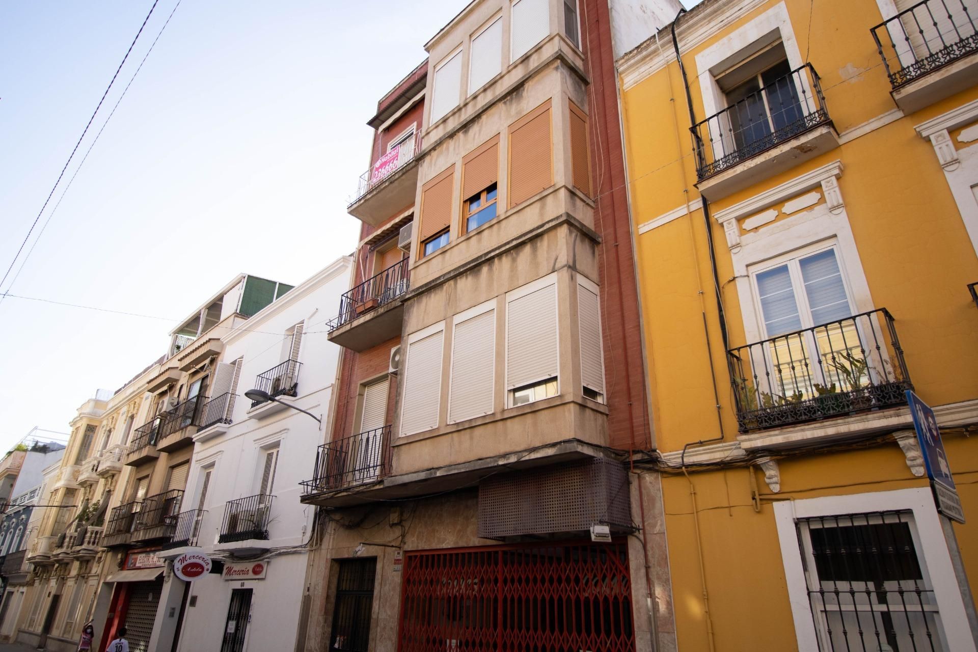 Vista exterior de Piso en venta en Badajoz Capital con Calefacción, Terraza y Trastero
