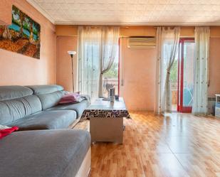 Sala d'estar de Dúplex en venda en  Madrid Capital amb Aire condicionat, Calefacció i Terrassa