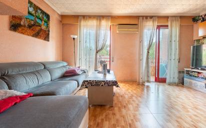 Living room of Duplex for sale in  Madrid Capital  with Air Conditioner, Heating and Terrace