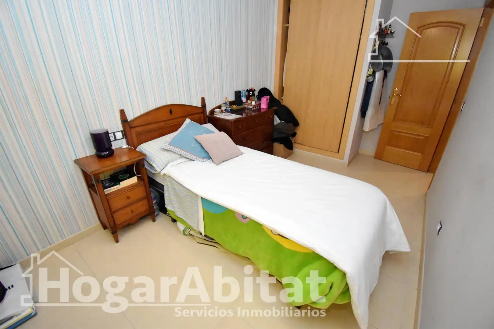Habitación de Casa adosada en venta en Almazora / Almassora con Aire acondicionado, Calefacción y Terraza