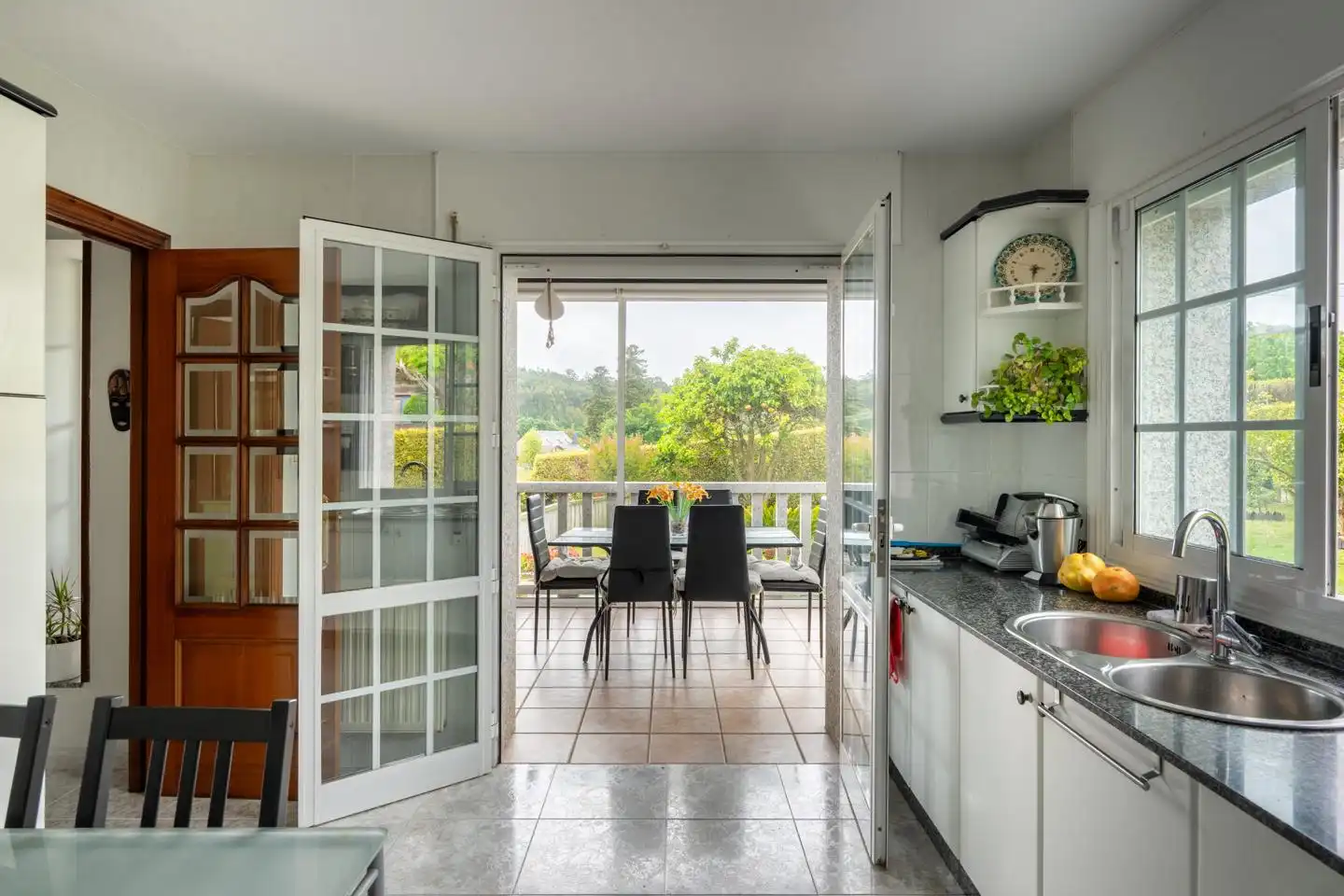 Kitchen of Houses for sale in Bergondo  with Heating, Private garden and Swimming Pool