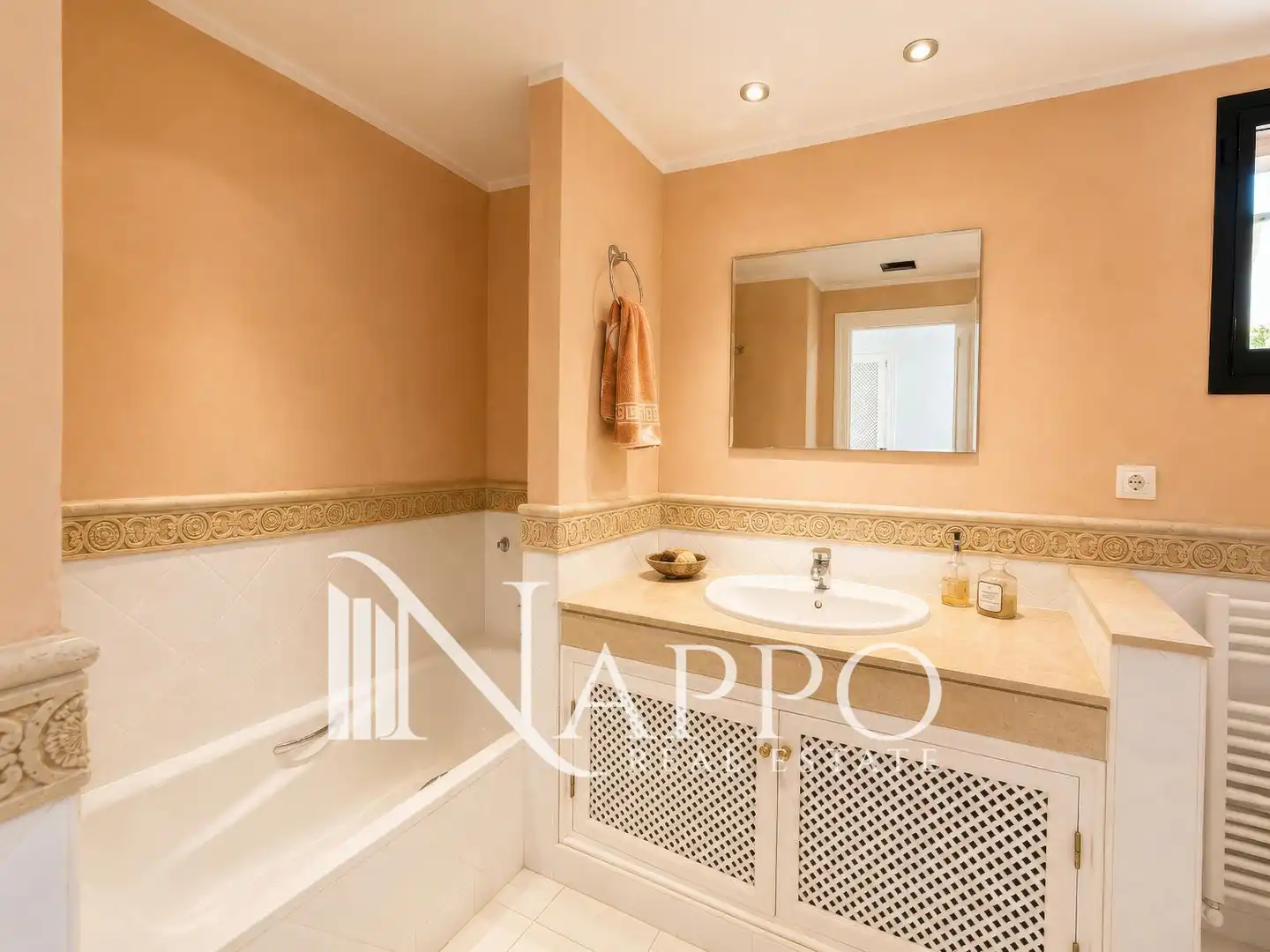 Baño de Piso en venta en Calvià con Aire acondicionado, Calefacción y Terraza
