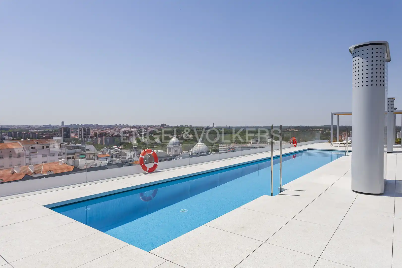 Piscina de Piso de alquiler en Madrid con Aire acondicionado, Calefacción y Terraza