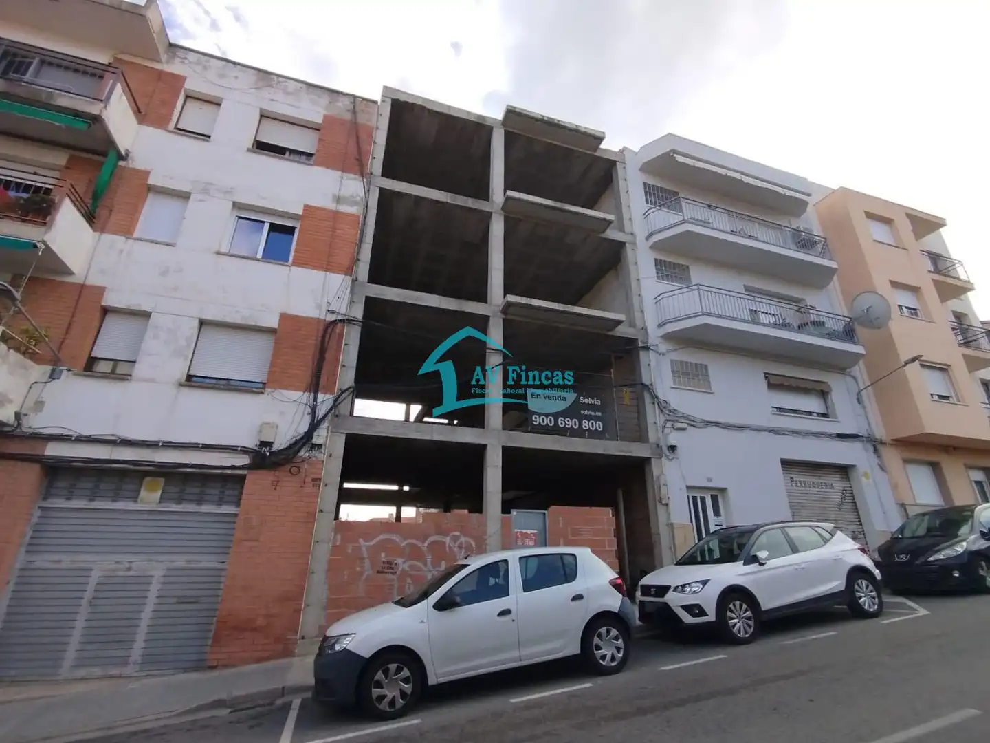 Vista exterior de Edificio en venta en Esparreguera