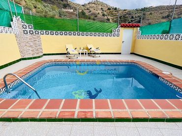 Villa in vendita a Torrox Pueblo