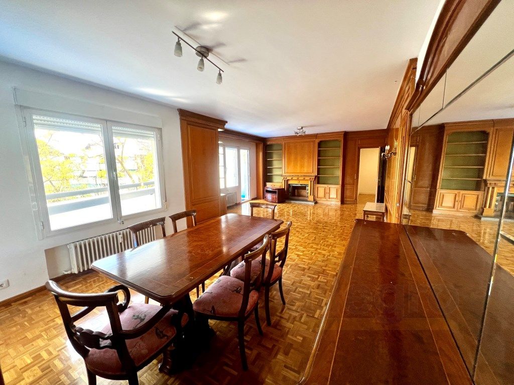 Dining room of Flat for sale in  Madrid Capital