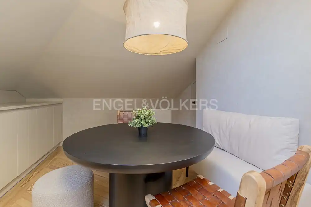 Dining room of Flat for rent in Madrid  with Air Conditioner, Heating and Furnished