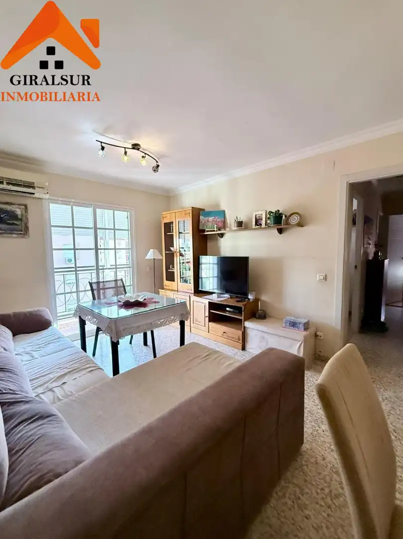 Living room of Flat for sale in Sevilla  with Air Conditioner and Terrace