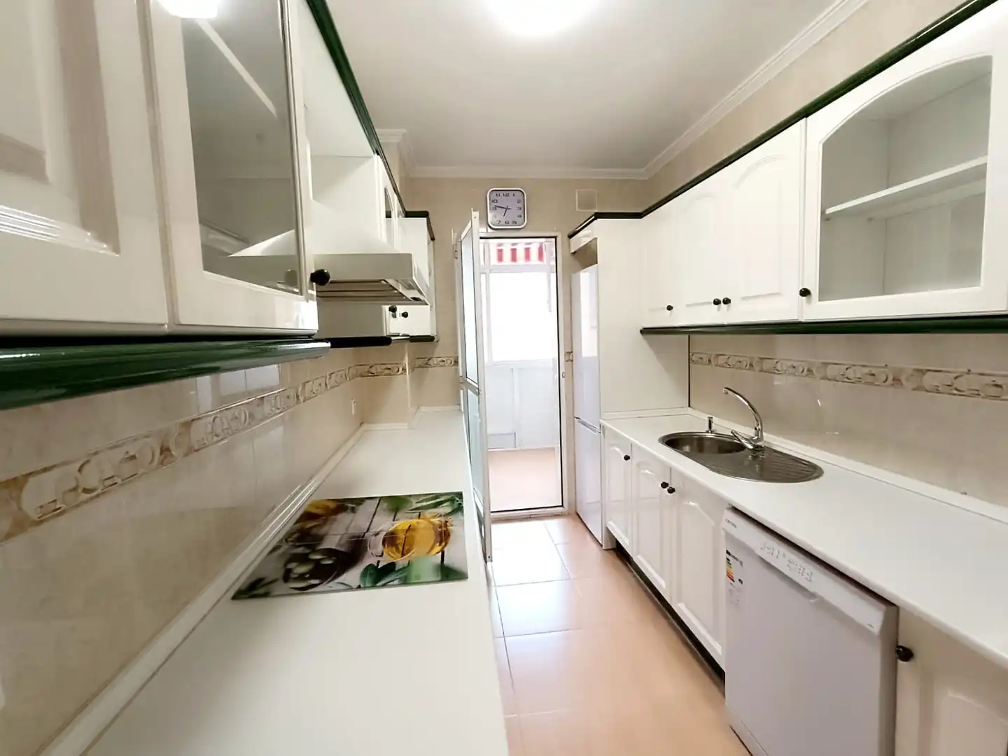 Küche von Wohnung zur Miete in Badajoz mit Klimaanlage, Möbliert und Ofen
